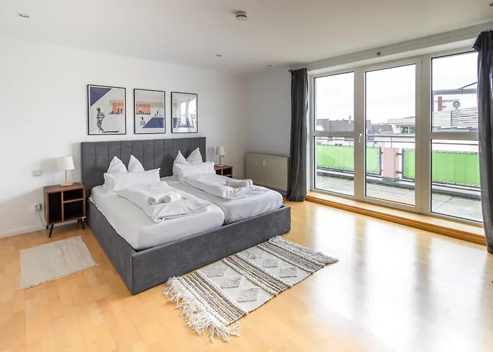 Penthouse-maisonette - Center, Highspeed Internet, Garage Apartament *